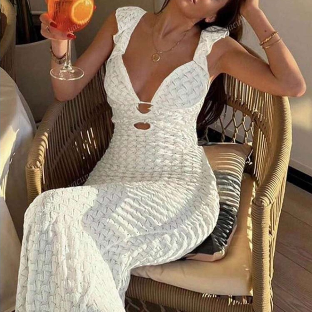 White summer Maxi Dress with Cap Sleeves and Cutout XS new
